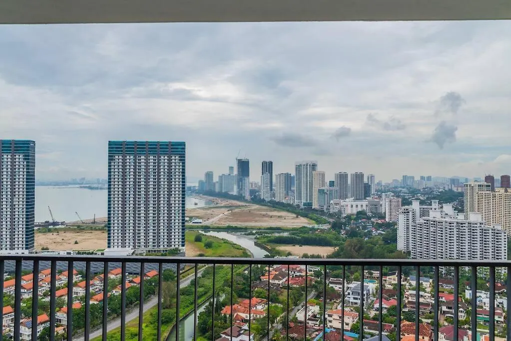 Deluxe Seaview Suite Twin Bed By The Only Bnb Tanjong Tokong アパート